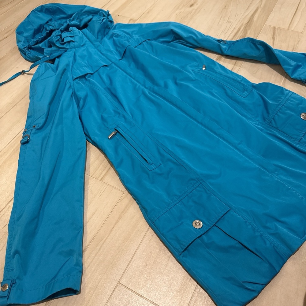 Blue Women’s RAINFOREST Small Packable Travel Rain Jacket